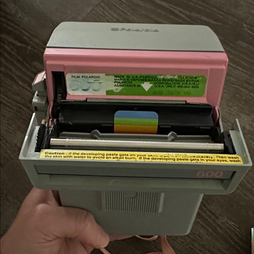 Polaroid Cool Cam 600, used with love - Picture 8 of 12